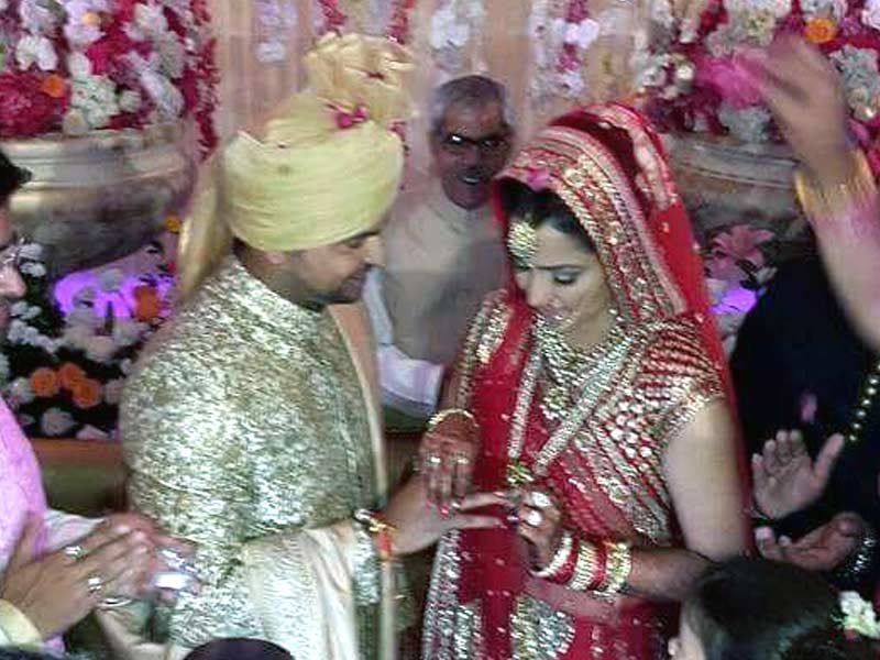 Congratulations, Mr & Mrs Suresh Raina