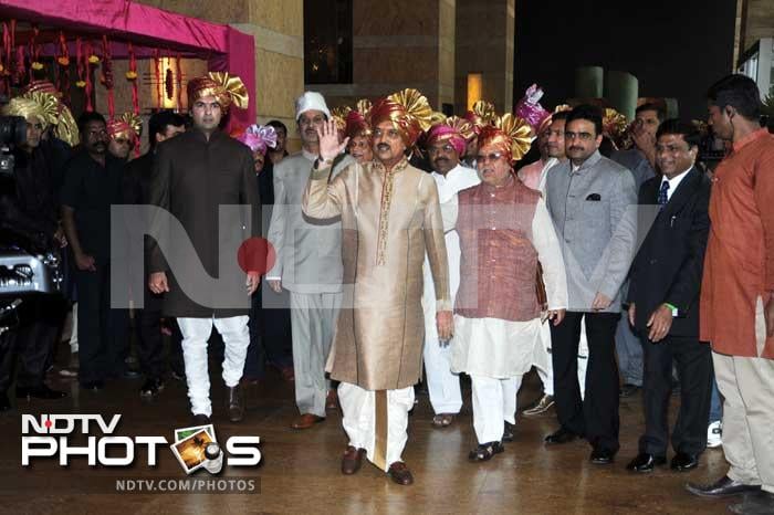 Father of the groom, Vilasrao Deshmukh.