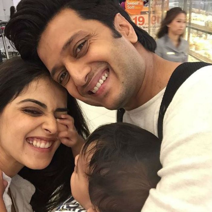 10 Fabulous Pics of Genelia, Riteish and Sons