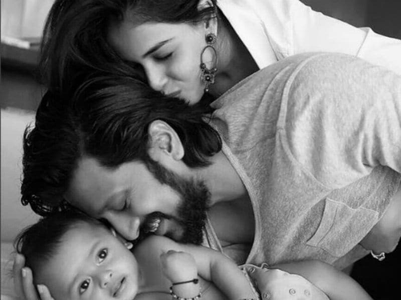 Photo : 10 Fabulous Pics of Genelia, Riteish and Sons