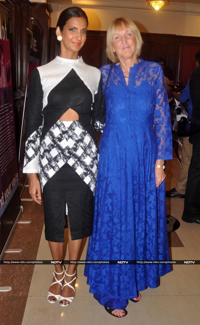 Elsewhere, <i>Delhi Belly</i> actress Poorna Jagannathan attended a fundraiser for PETA. In this picture she poses with animal rights activist and PETA president Ingrid Newkirk.