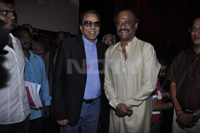 Dharam paaji and Rajni Sir smile for the cameras