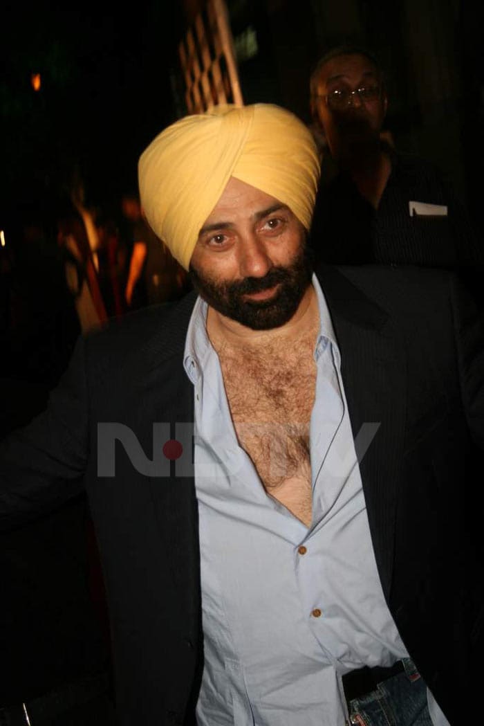 Actor Sunny Deol was also seen at the event in a yellow turban.