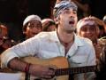 <i>Rockstar</i> Ranbir performs at Nizamuddin Dargah <i>Rockstar</i> Ranbir performs at Nizamuddin Dargah