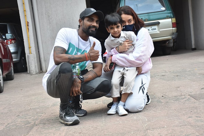 Choreographer Remo D'Souza posed with his wife Lizelle D'Souza and their son Dhruv in Versova.