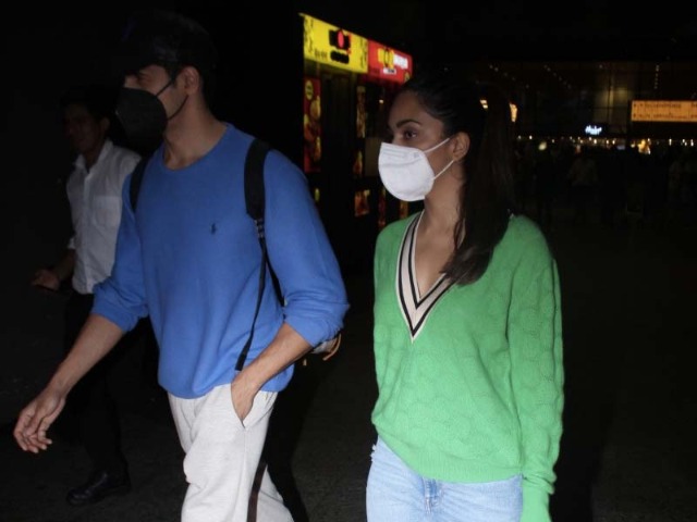 Rumoured Couple Sidharth Malhotra And Kiara Advani Spotted Together At Airport