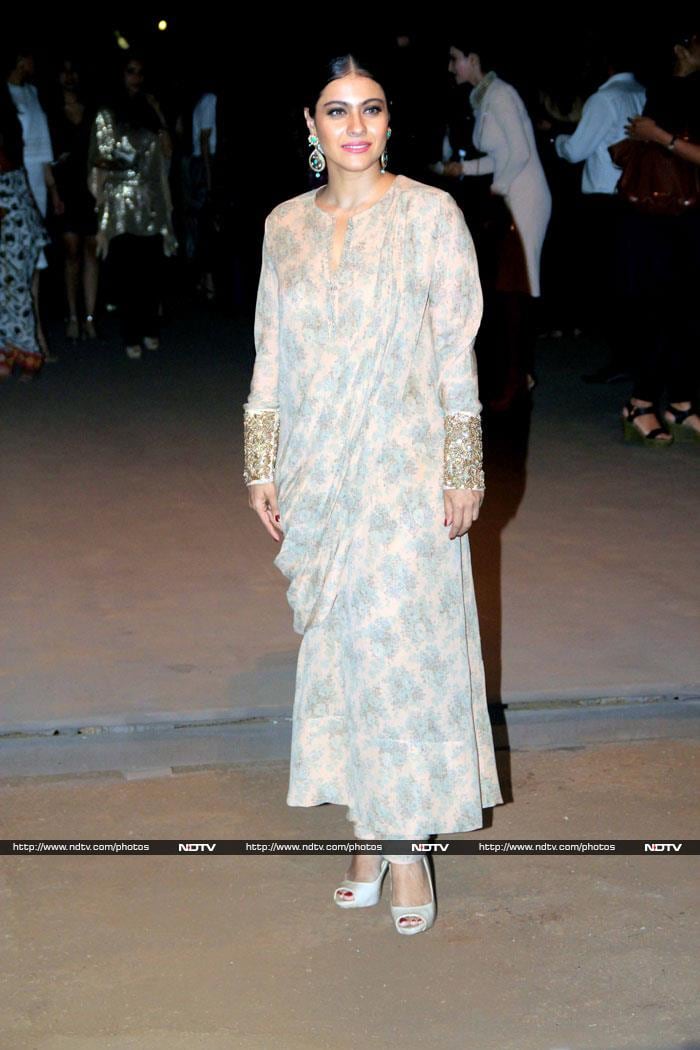 Deepika, Sridevi Lead Bollywood Brigade at Lakme Fashion Week