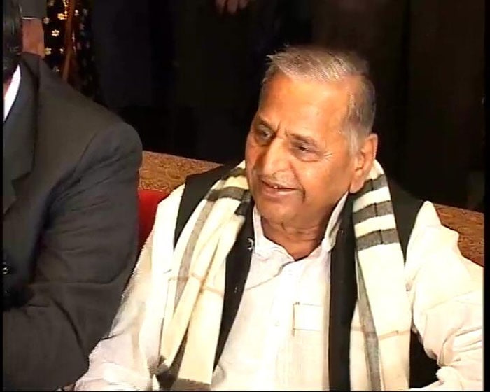 Samajwadi Party chief Mulayam Singh Yadav graced the occasion.