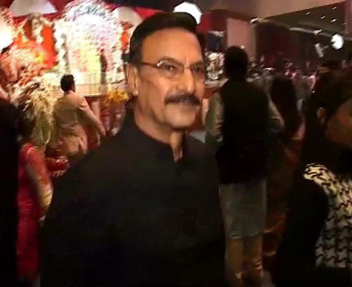 Actor Suresh Oberoi attends the wedding of Subrata Roy's niece.