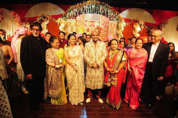 Amitabh Bachchan and his wife Jaya Bachchan congratulate the bride Sivanka and Karan, the groom.