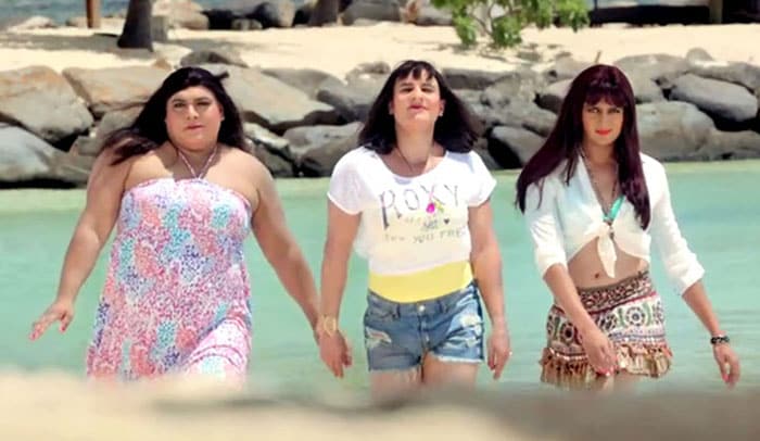 The year brought in big bucks for the actor. Saif tried his hand at slapstick comedy with Sajid Khan's <i> Humshakals</i> which crossed the coveted 100 crore benchmark. Saif braved the role of a woman along with actors Riteish Deshmukh and Ram Kapoor in the movie.