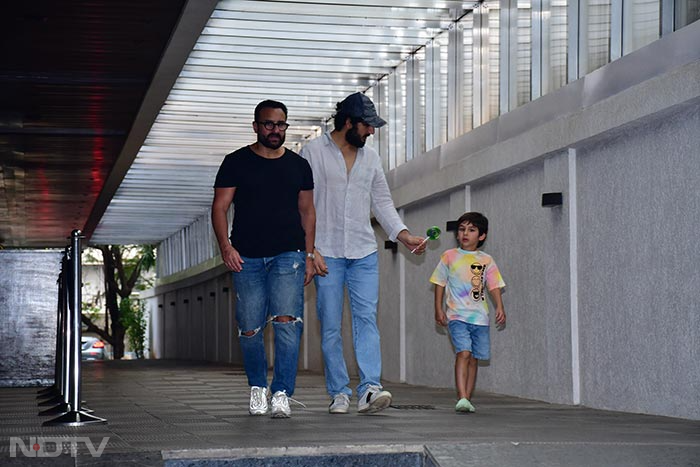 Saif Ali Khan\'s Day Out With Sons Ibrahim And Taimur