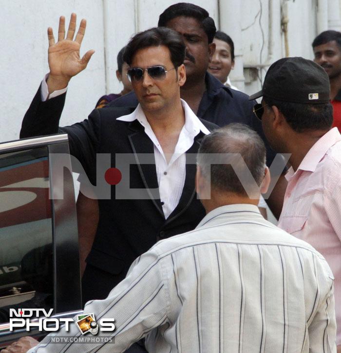 Sneek-a-peek: Akshay's new hairstyle