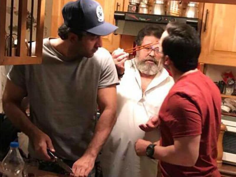 Photo : Saif Ali Khan And Ranbir Kapoor Were Chefs At Family Get-Together