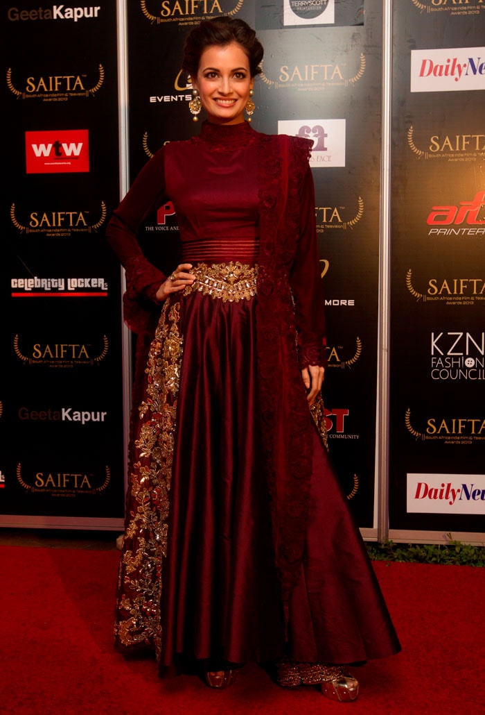 Red carpet stunners: Priyanka, Madhuri