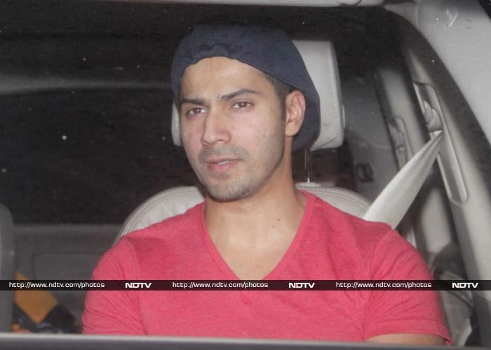 Actor Varun Dhawan took out time from promoting his next film<i>Dishoom</i> to see <i>Sairat</I>.