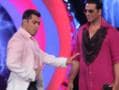 Photo : Salman copies Hrithik's Kaho Naa... dance move