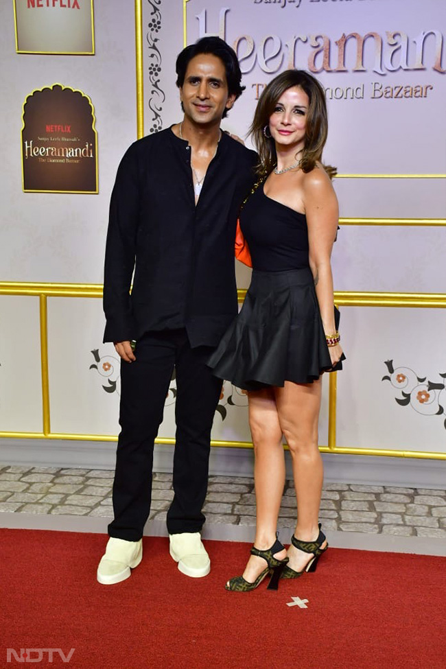 Sussanne Khan's plus one was Arslan Goni. (Image courtesy: Varinder Chawla)