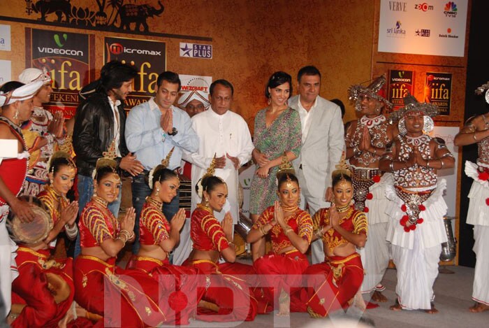 Ritesh Deshmukh, Salman Khan, Sri Lankan Economic development minister Lakshman Yapa Abeywardena, Lara Dutta and Boman Irani attend a news conference to promote The International Indian Film Academy (IIFA) awards in Mumbai.