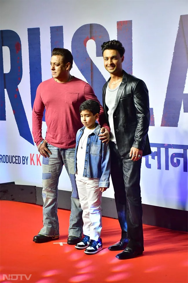 Salman Khan And Arbaaz Khan Lead Celeb Roll Call At Aayush Sharma\'s Ruslaan Screening