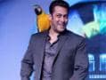 Photo : A little birdie told Salman