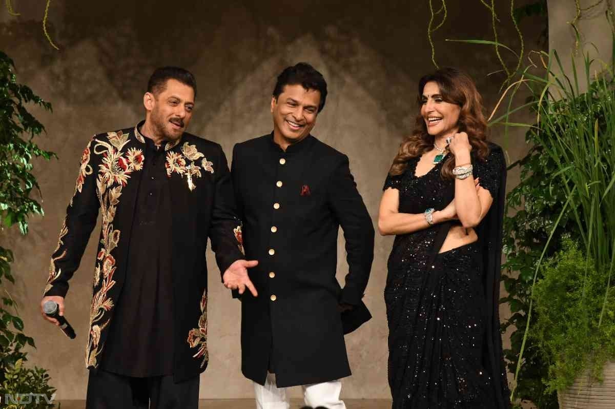 यह इवेंट मुंबई में ऑर्गेनाइज किया गया था और यह 'विंटेज इंडिया' का जश्न था, इसमें सलमान शोस्टॉपर थे.