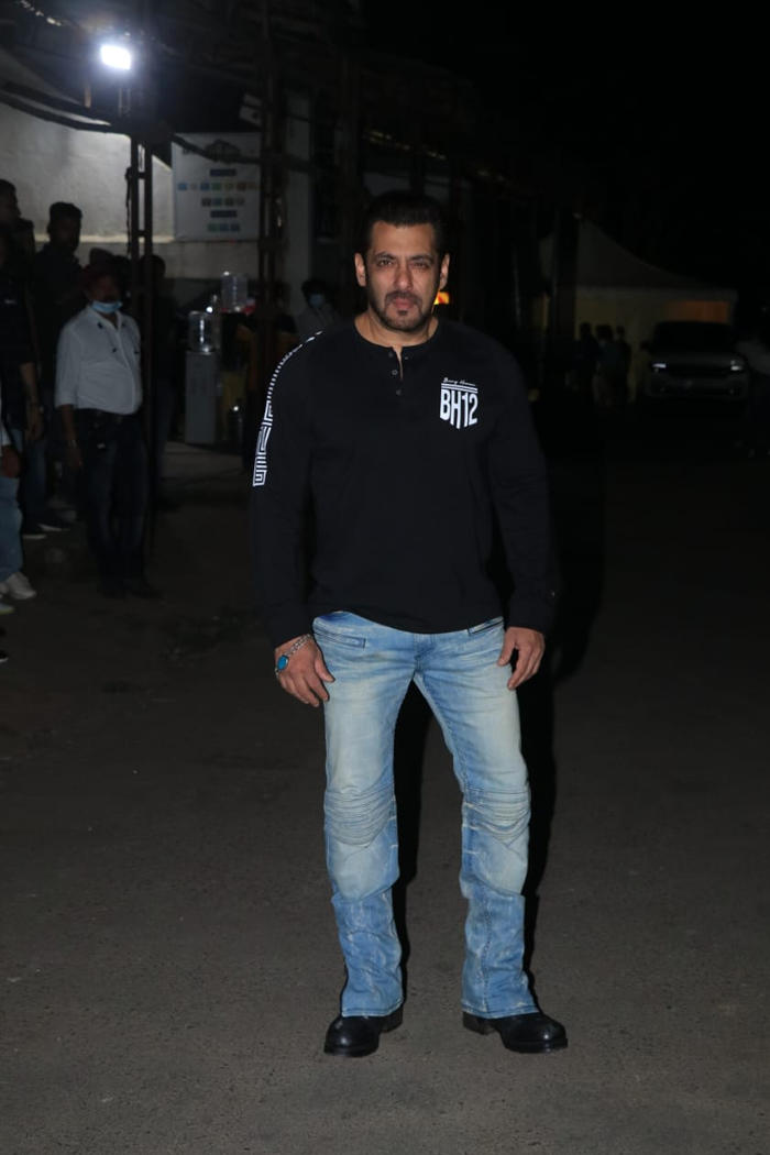 Salman Khan patiently posed for the paparazzi on the sets of the comedy show.