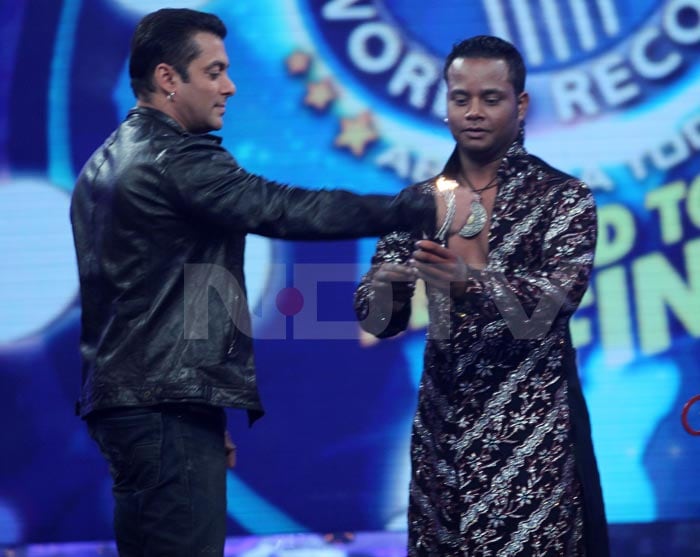 Salman, Preity on the sets of Guinness World Records