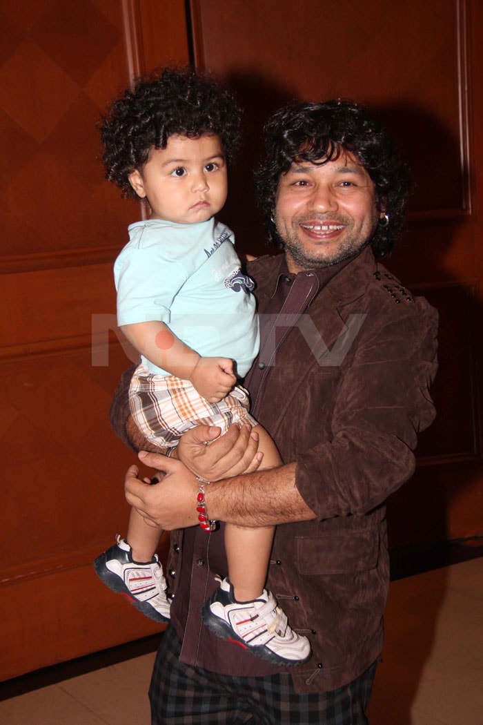 Kailash Kher holds his son close to heart.