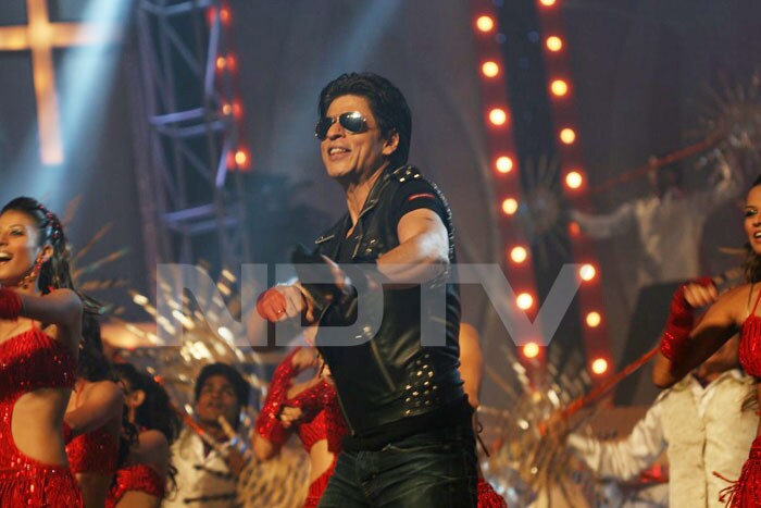 Shah Rukh Khan performs at the show.