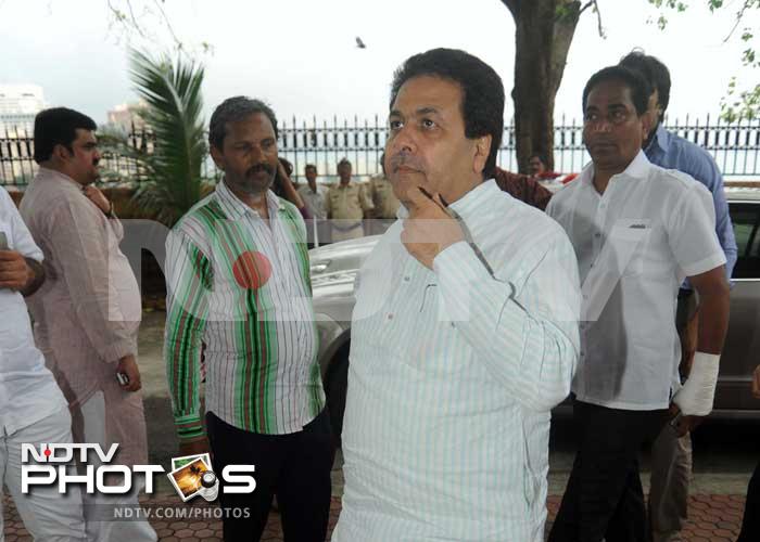 Minister of State for Parliamentary Affairs, Rajeev Shukla arrives to pay his respects.