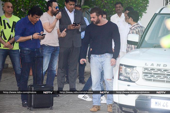 Jet Set Go With Salman And Khan-Daan