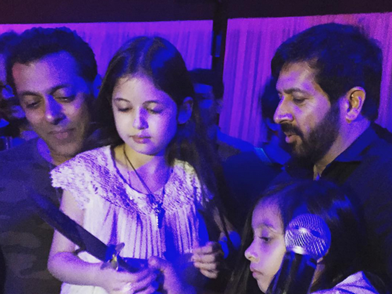 <I>Aaj Ki Party</I> Salman <I>Ki Taraf Se</I>