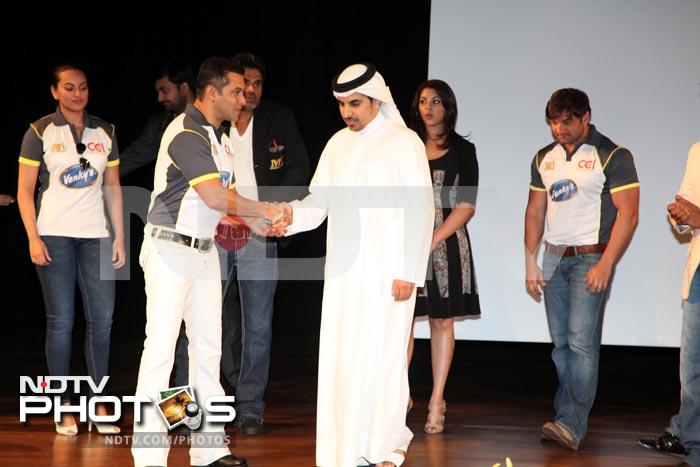 Salman Khan promotes Celebrity Cricket League