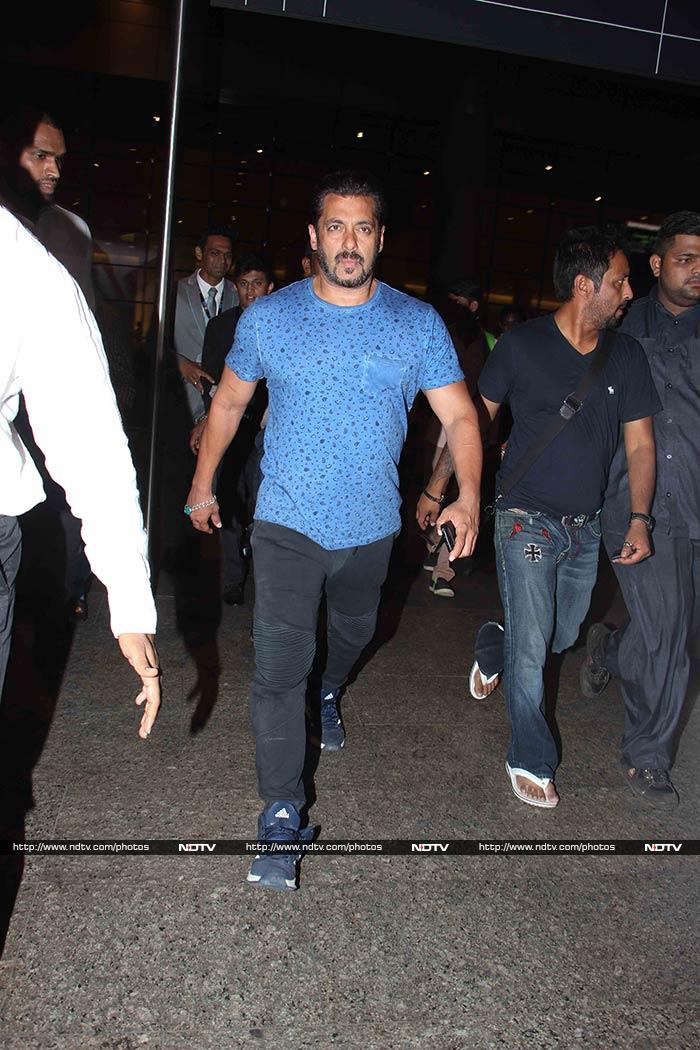 Salman And Iulia Are Back From The Maldives, Colour-Coordinated In Blue