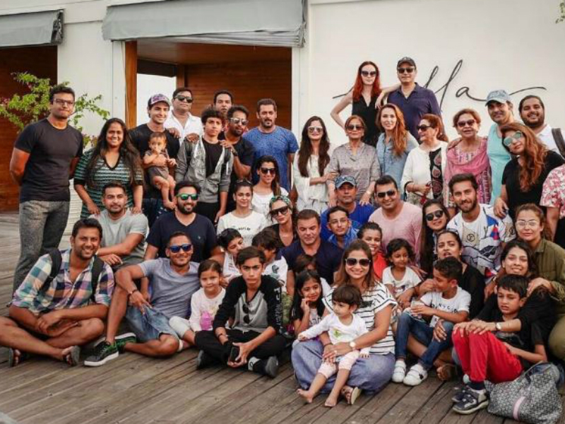 Salman Plus Khan-Daan Plus Iulia. Do The Math