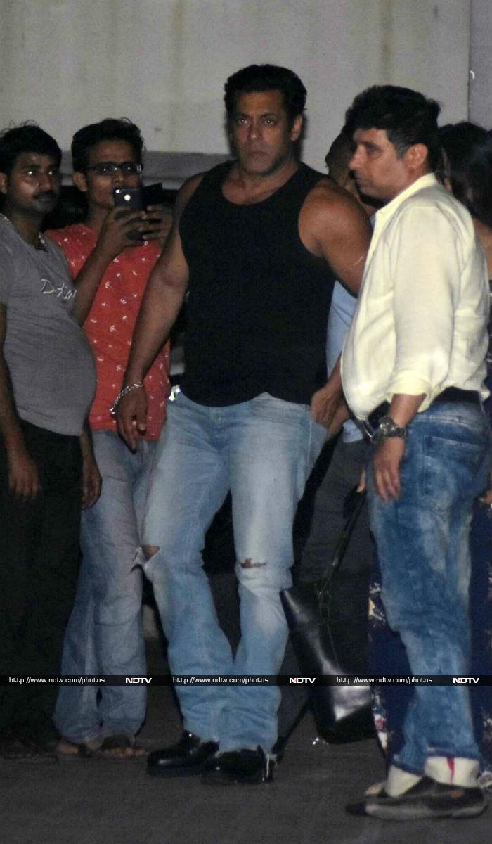 Recap Of Salman, Kangana And Other Celebs\' Monday Outing