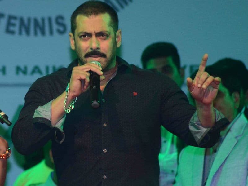 Photo : Salman Khan Leads Monday Celeb Roll Call