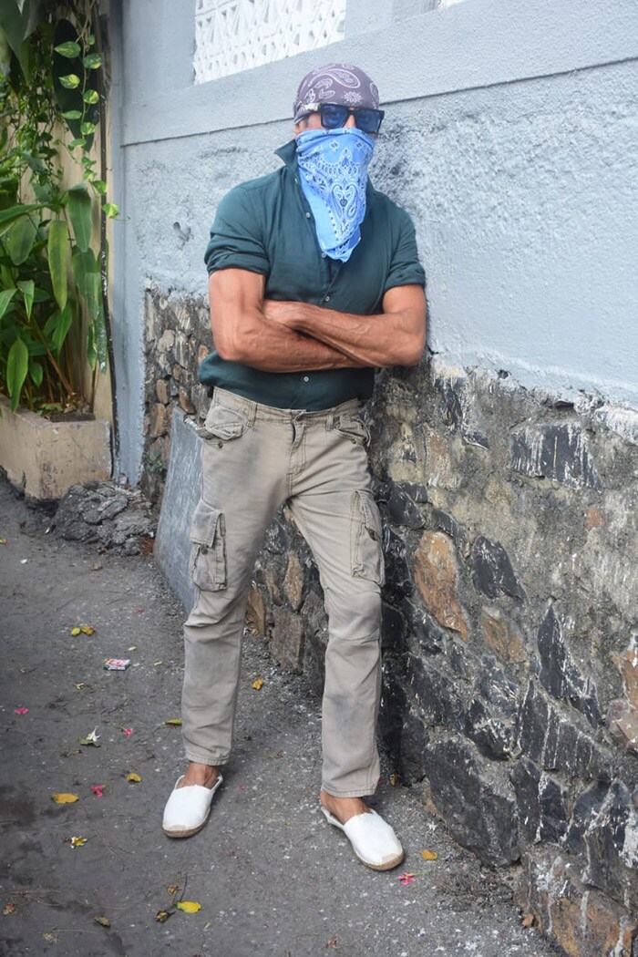 Jackie Shroff posed for the paparazzi outside a clinic in Bandra.