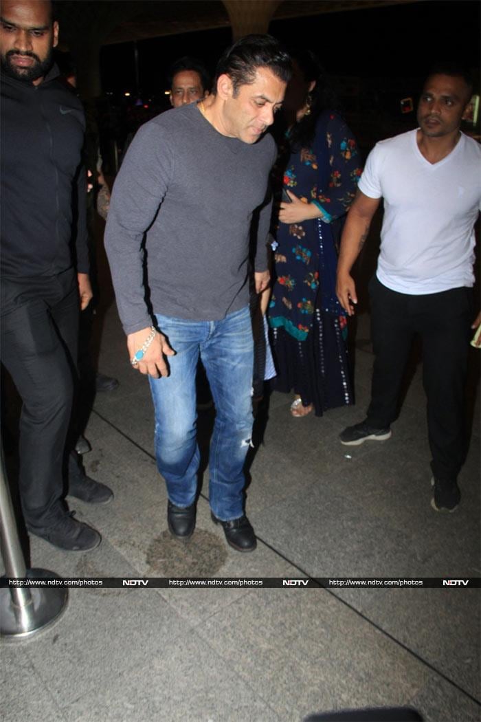 Salman Khan And Jackie Shroff Fly Out Of Mumbai