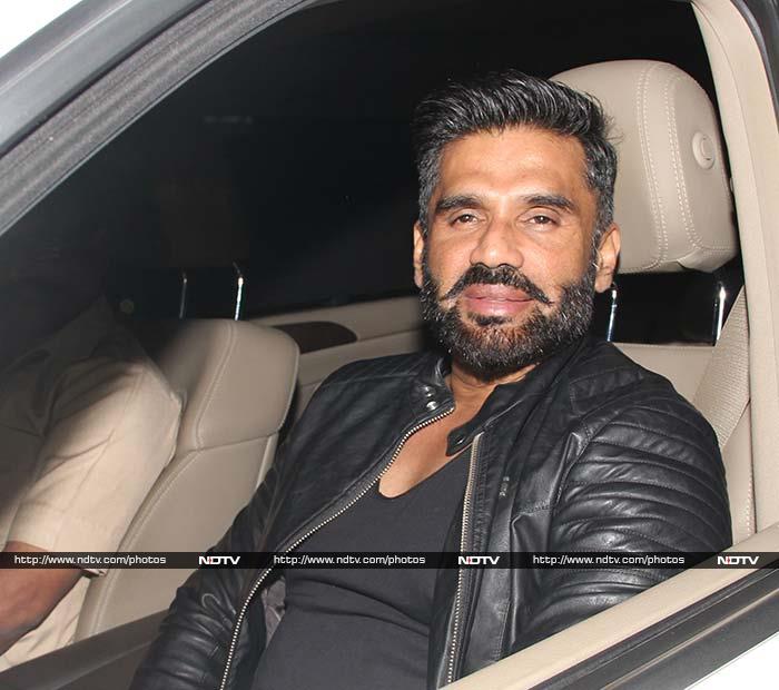 Suniel Shetty looked dashing in a black tee and leather jacket.