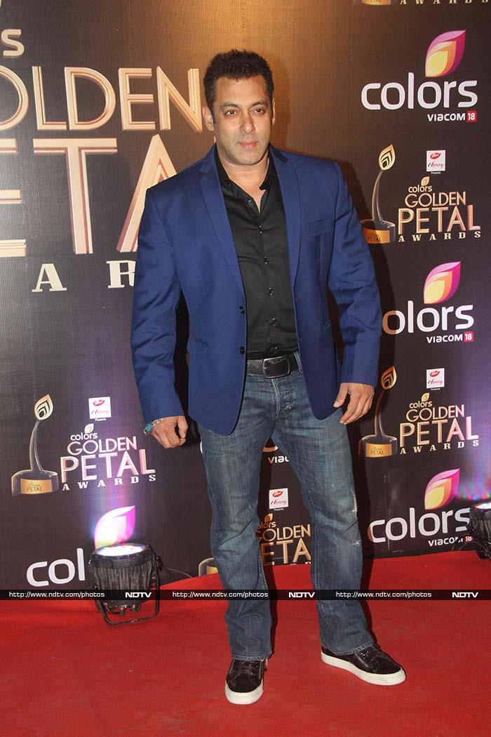 Salman, Madhuri Lead Celeb Roll Call at The Golden Petal Awards