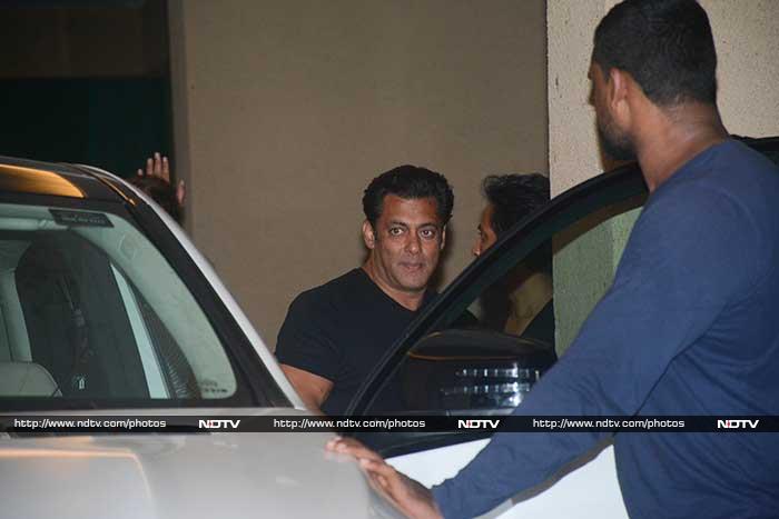 Salman And Jacqueline\'s Race Ends At A Party