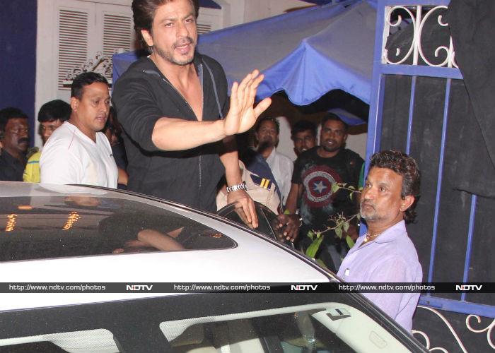 Khan\'s Night In Mumbai: SRK, Salman Spotted At Work