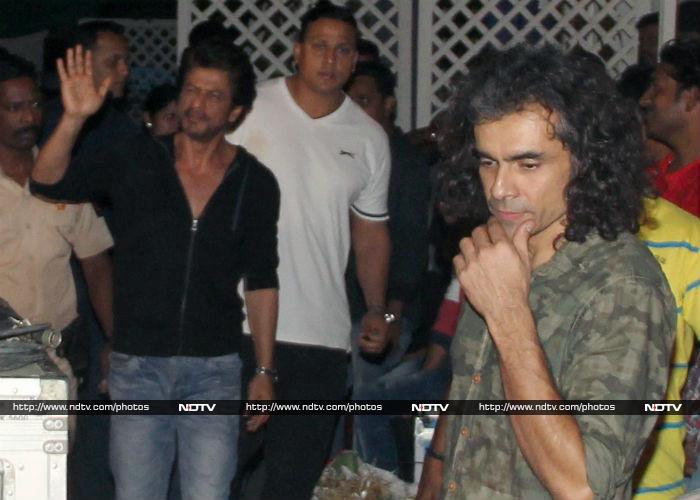 Khan\'s Night In Mumbai: SRK, Salman Spotted At Work
