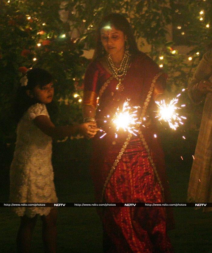 Lights, camera, Diwali: Bipasha, Rani, Salman, Sania
