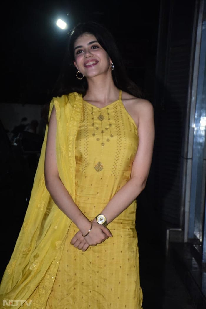 Sanjana Sanghi Resonates Bliss In Yellow