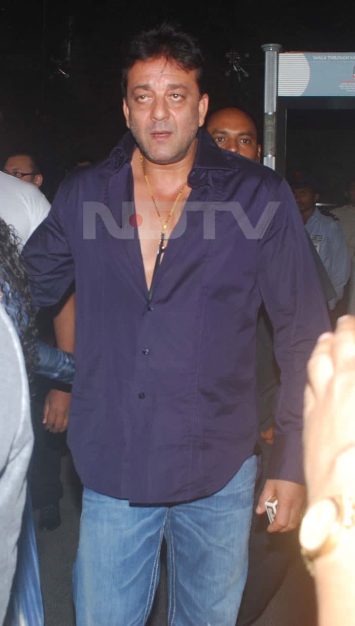 Sanjay\'s Night Out With Wife Maanyata