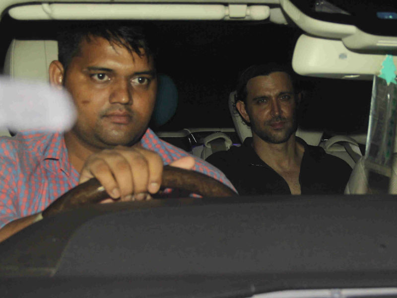 Hrithik Roshan Joins Madhavan, Dia At Sanjay Khan's Eid Bash