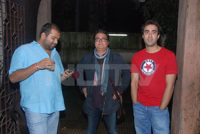 Sanjay\'s night-out with wife Manyata
